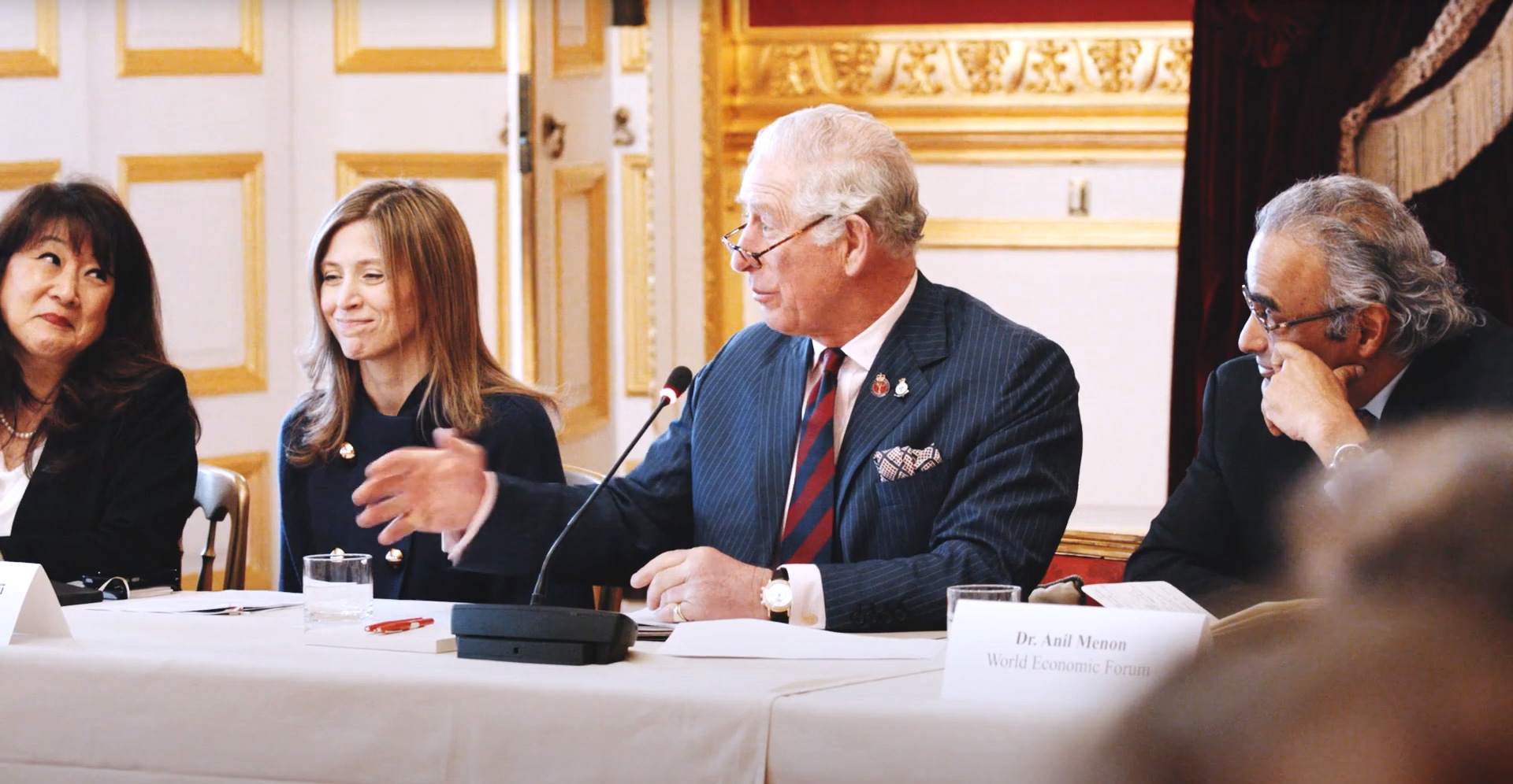 HRH convening a roundtable meeting on aviation in Clarence House 